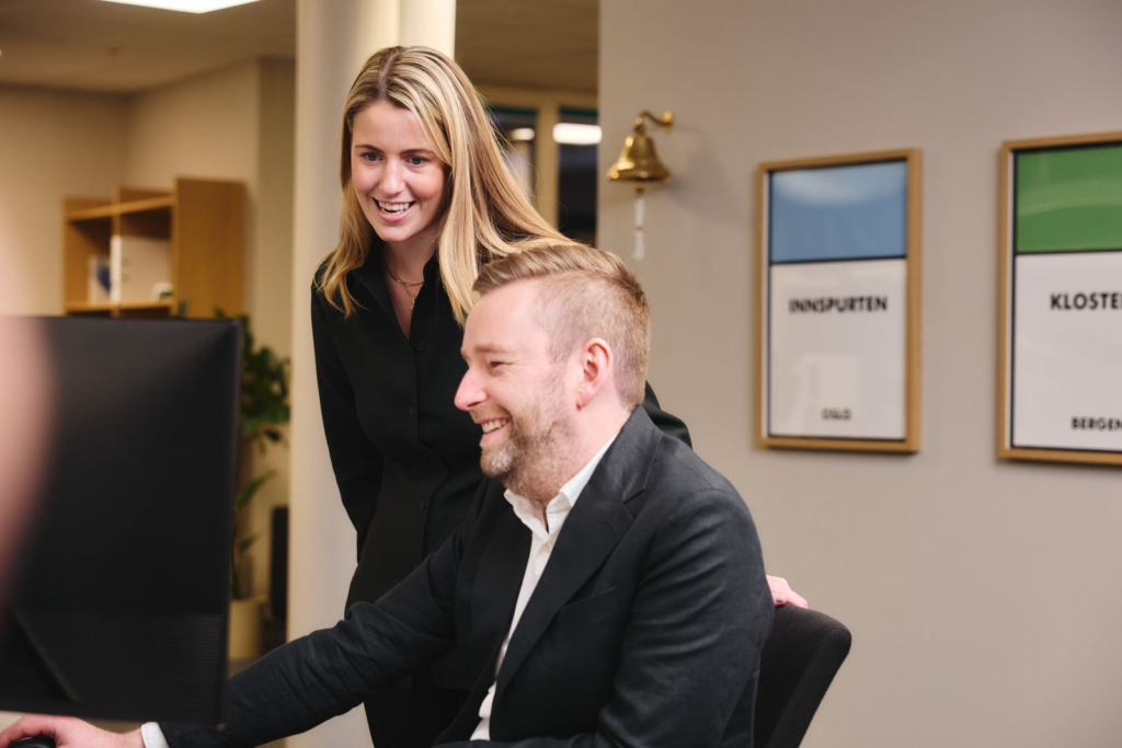 Ingvild and Mikael discussing